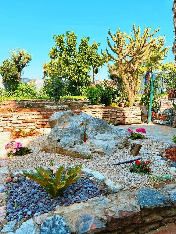 Kalamata Garden Suite Kültér fotó